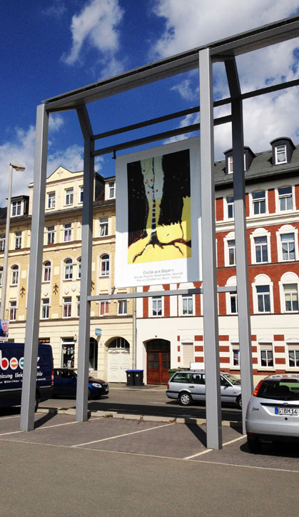 Projekt im öffentlichen Raum | Grüße aus Zeit und Raum | 2012 | Gera Carre | öffentliche Galerie | Teilnahme als Künstlerin mit meiner Arbeit - Wie Schatten-ein Baum