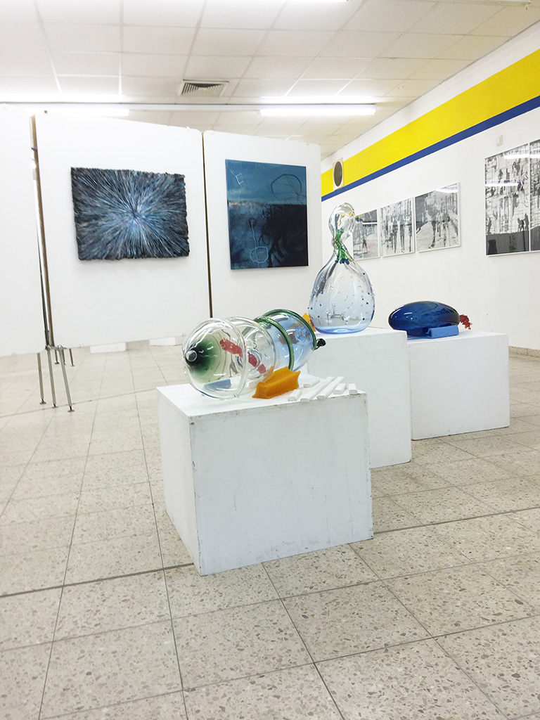 Bilder vom Aufbau der Ausstellung - ART - Süd-Ost trifft West 2015 | Neudrossenfeld Europatage 2015