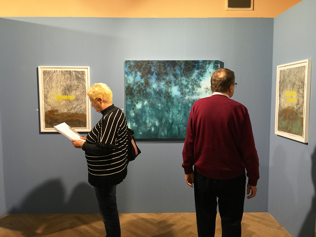 Ausstellung FAUNA und FLORA | Kunstverein Hof, Galerie im Theresienstein | Eröffnung am 11.11.2015 | (Mitte: "Schein oder Sein" von Gudrun Schüler)